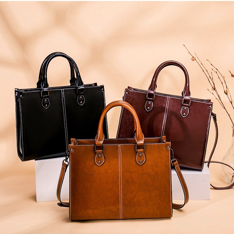 Premium Leather Shoulder Suitable for the Office or casual day to day use.